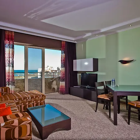 Grand - Medical Hotel