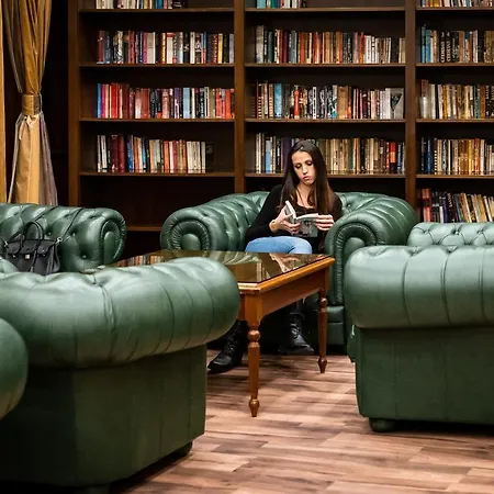 Grand - Medical Otel