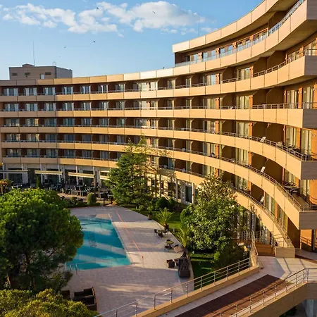 Grand - Medical Otel 5*