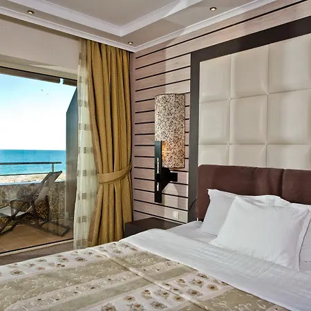 Grand - Medical Ahyolu