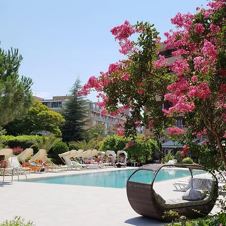 Otel Grand - Medical 5*