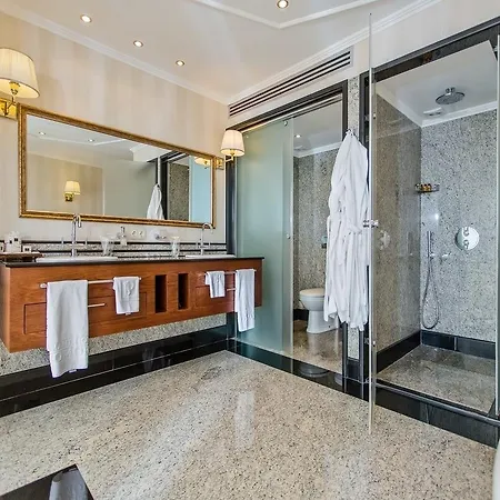 فندق Grand - Medical 5*